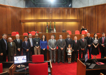 Administradores são homenageados durante sessão solene na Assembleia Legislativa
